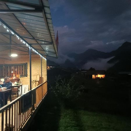 Nadiani Hostel Omalo Εξωτερικό φωτογραφία