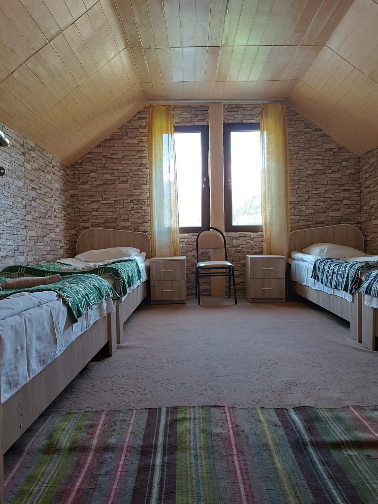 Nadiani Hostel Omalo Δωμάτιο φωτογραφία